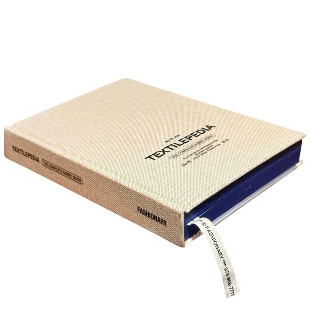 Textilepedia The Complete Fabric Guide Fashionary Hardcover ISBN 9789887711094 - Picture 2 of 5
